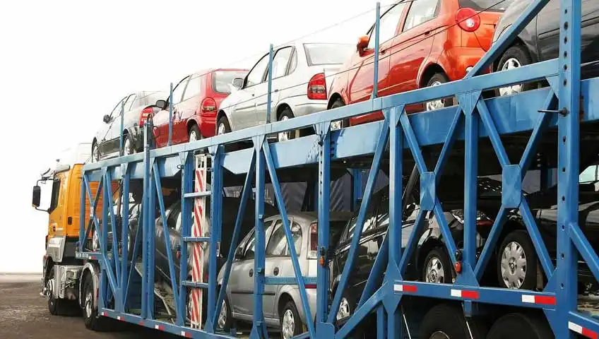 Posso transportar meu veículo em uma cegonha? Posso transportar meu veículo em uma cegonha?